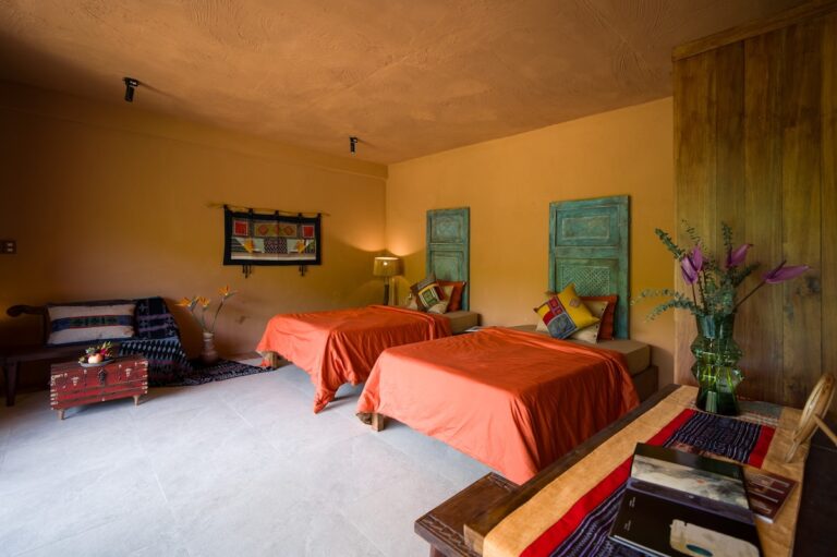 Garden View 1st Floor 28m² - Phòng Ghép - Gói 2 người